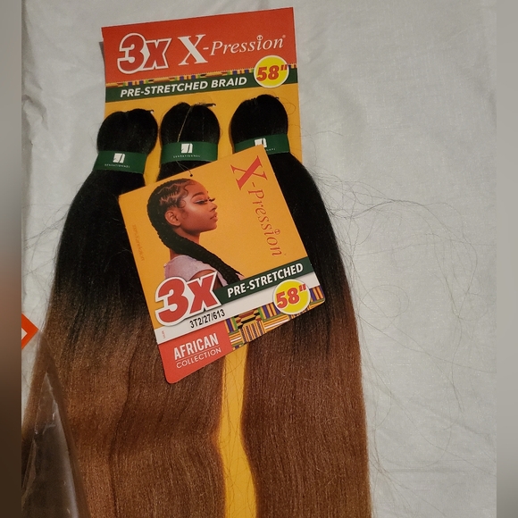 2 Packs X-Pression Braiding hair - Picture 5 of 7
